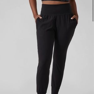 Athleta Salutation Jogger in Powervita Size Extra Large Petite
